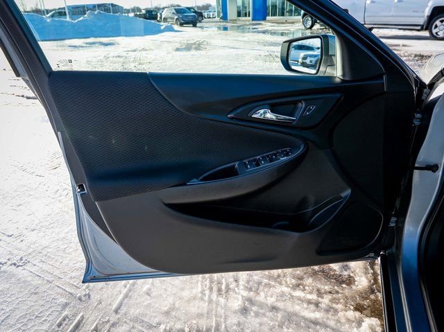 Used 2024 Chevrolet Malibu LT image 18