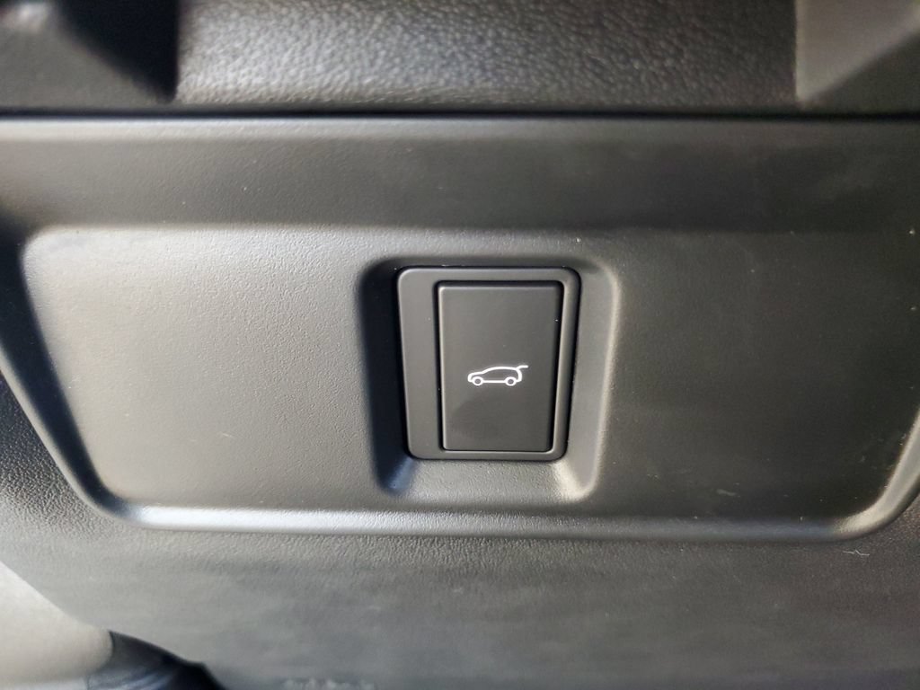 New 2026 Land Rover Discovery Sport Landmark AWD/4WD image 16