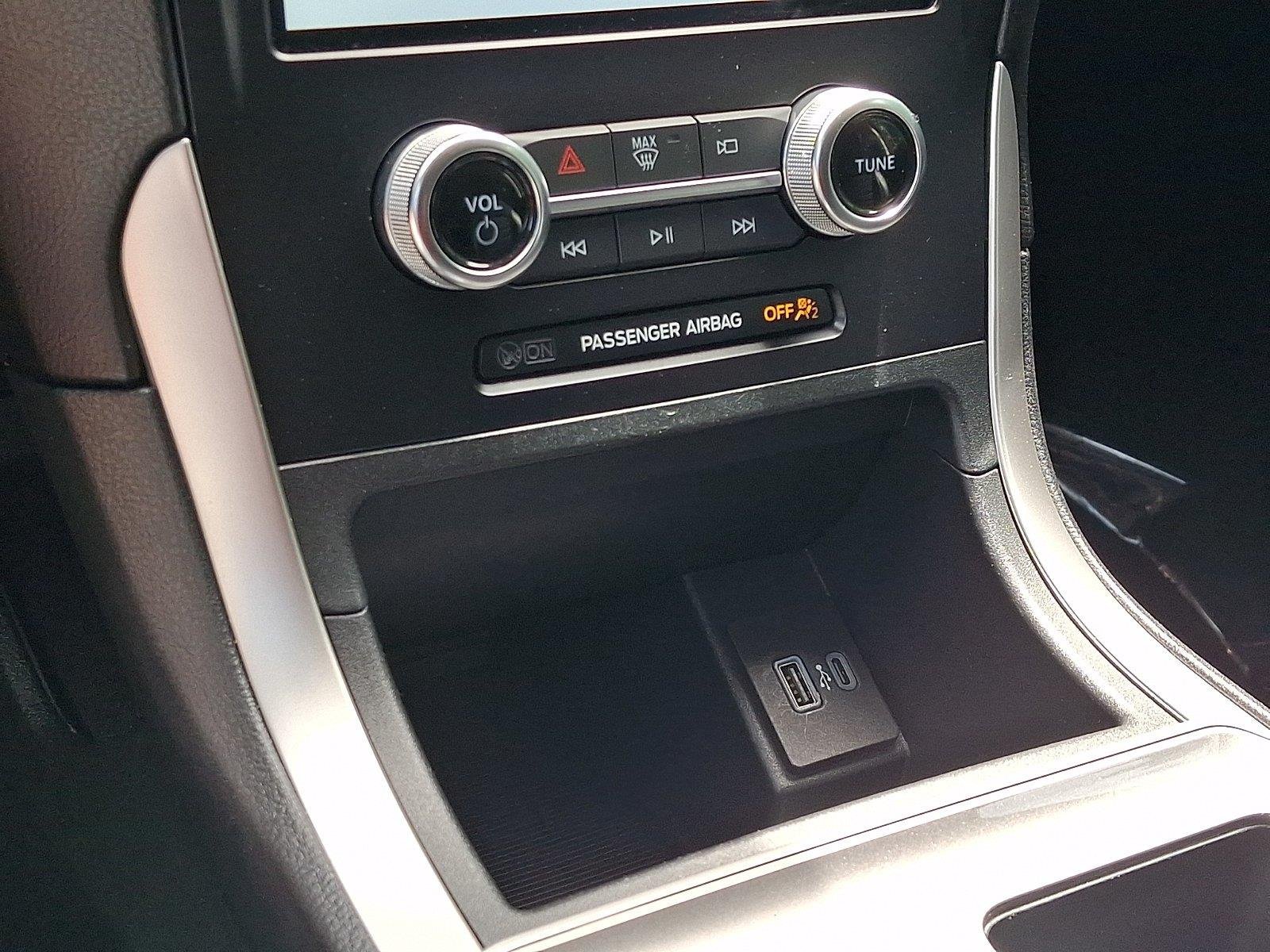 Used 2024 Ford Edge SEL AWD/4WD image 15