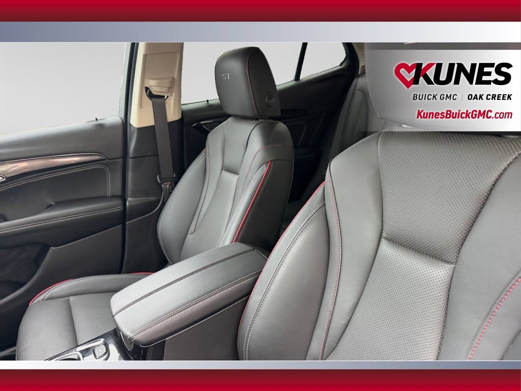 Used 2023 Buick Envision Essence w/ Sport Touring Package AWD/4WD image 23