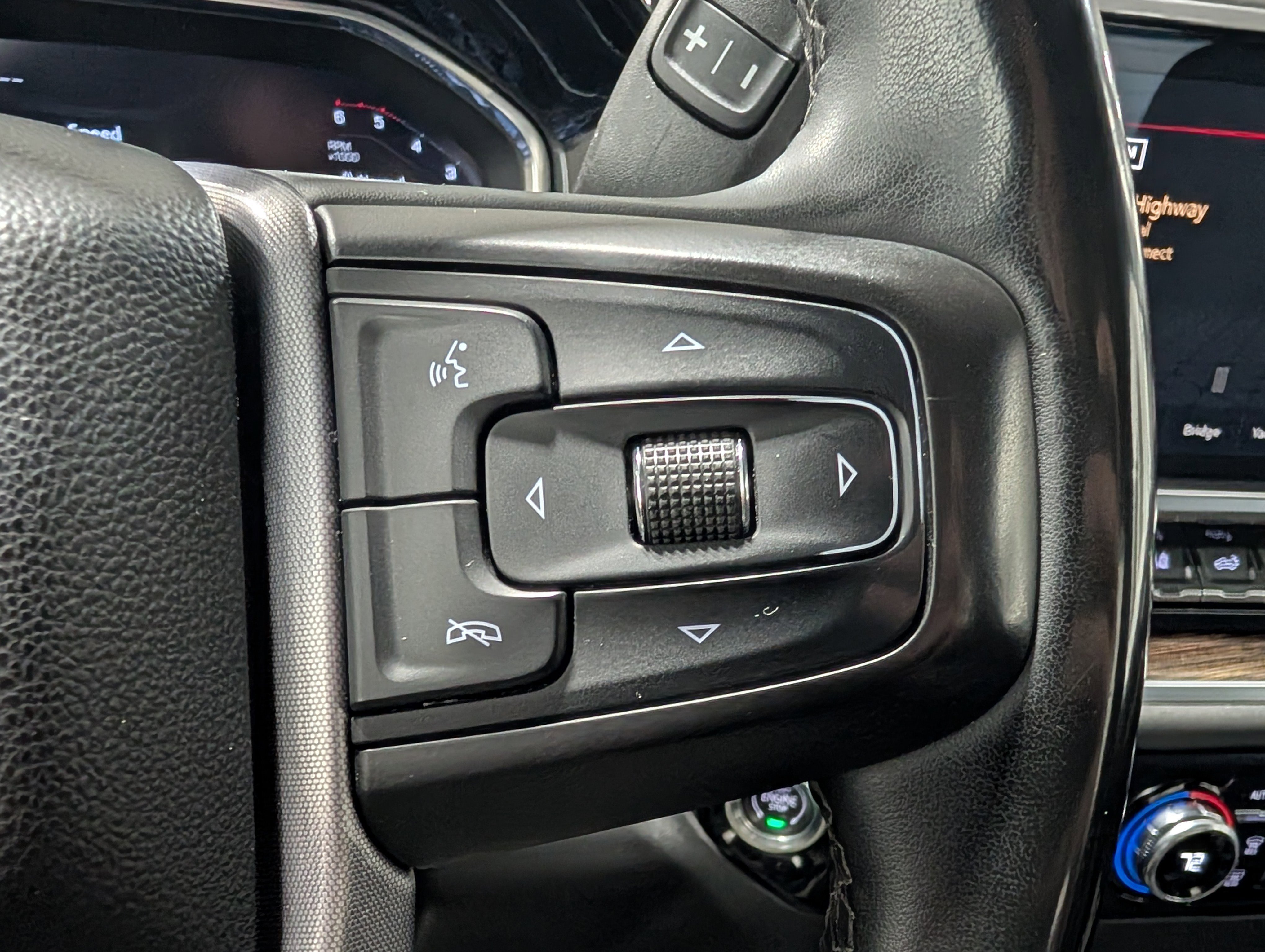 Used 2024 GMC Sierra 2500 SLE w/ SLE Convenience Package image 22