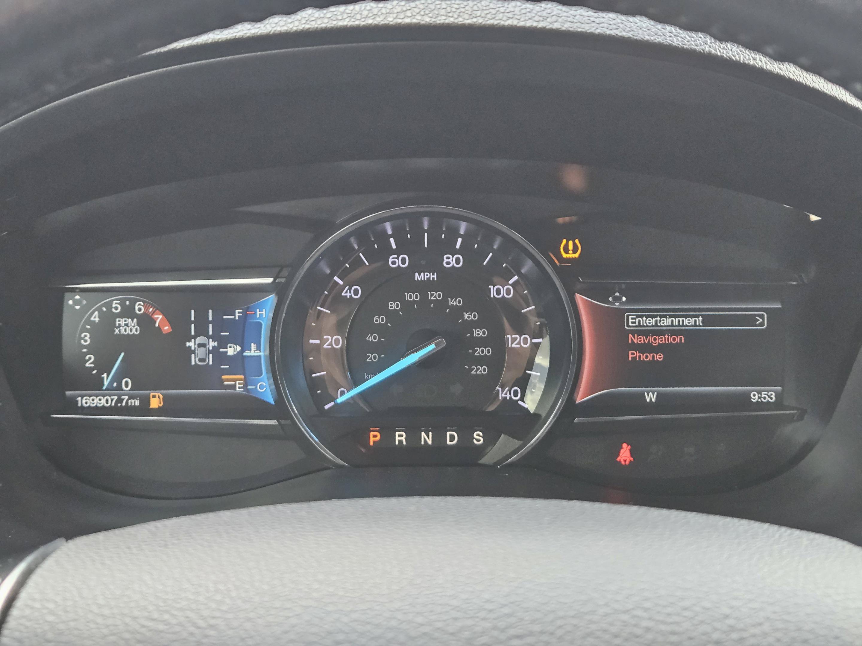Used 2019 Ford Explorer Limited w/ Ford Safe & Smart Package FWD image 14