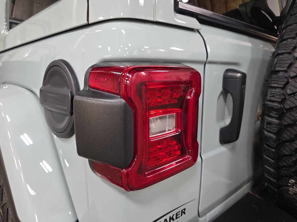 Used 2024 Jeep Wrangler Sahara w/ Safety Group image 32