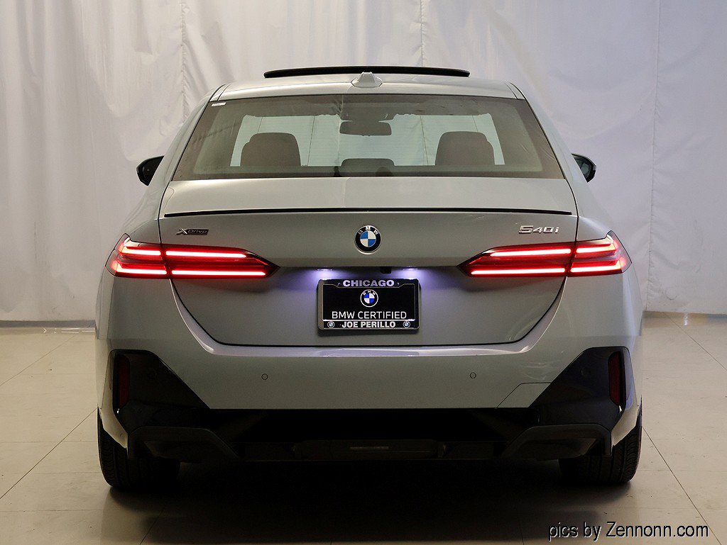 Certified 2024 BMW 540i xDrive w/ Premium Package AWD/4WD image 7