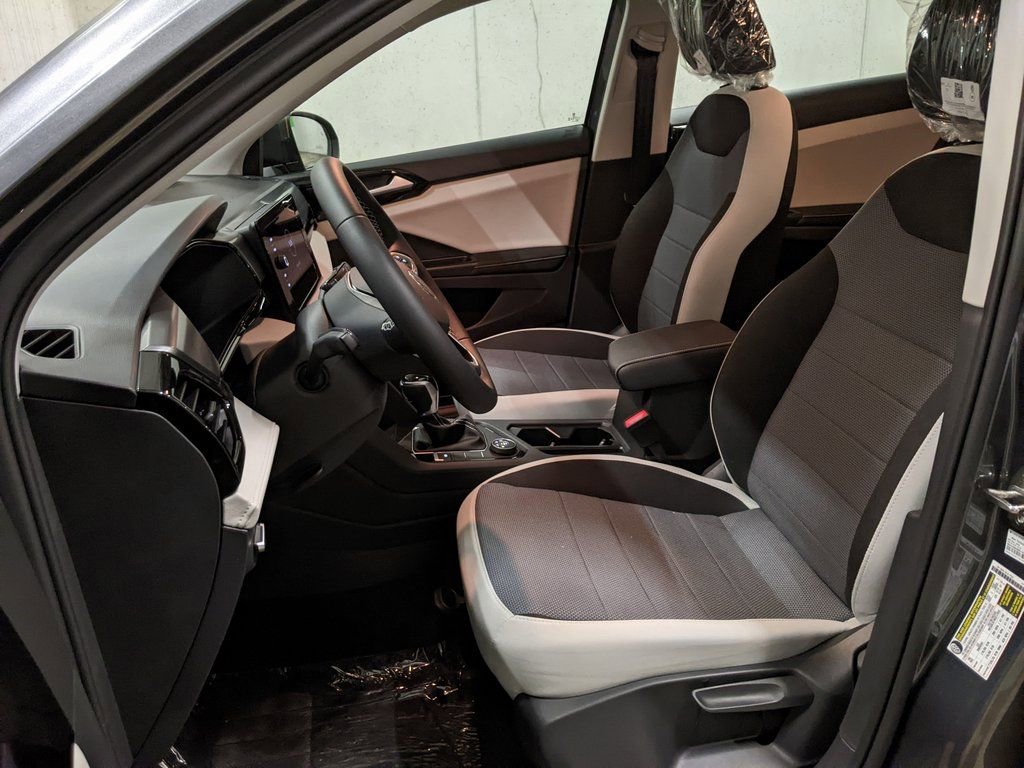 New 2026 Volkswagen Taos S image 11