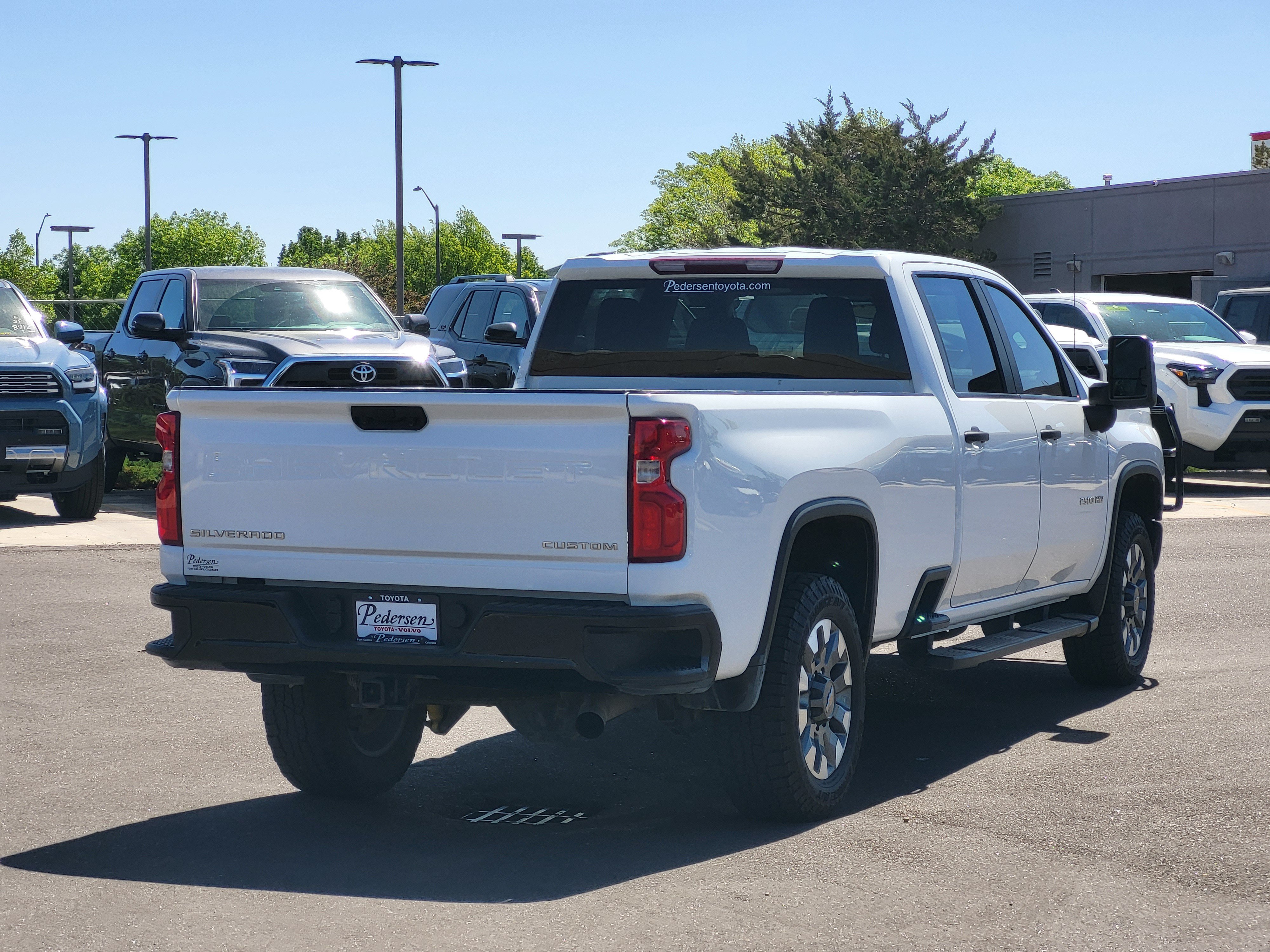 Used 2021 Chevrolet Silverado 2500 Custom w/ Custom Convenience Package AWD/4WD image 2
