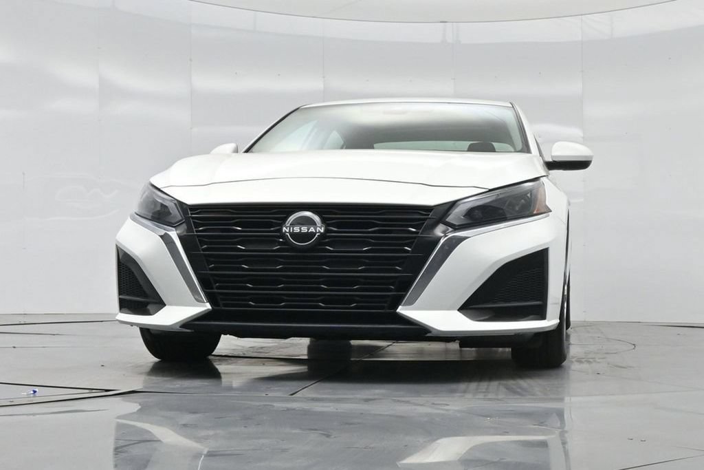 Used 2023 Nissan Altima 2.5 S FWD image 49