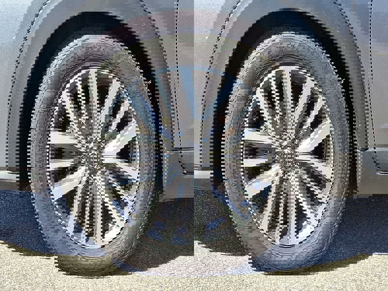 Used 2023 Nissan Kicks SV image 36