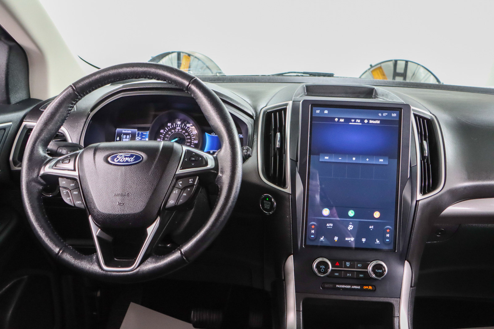 Used 2023 Ford Edge SEL AWD/4WD image 17