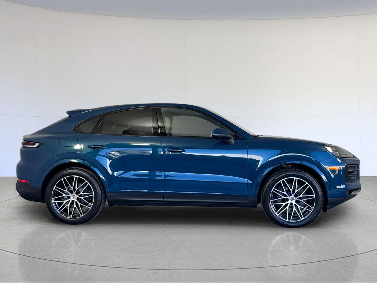 New 2026 Porsche Cayenne Coupe image 9
