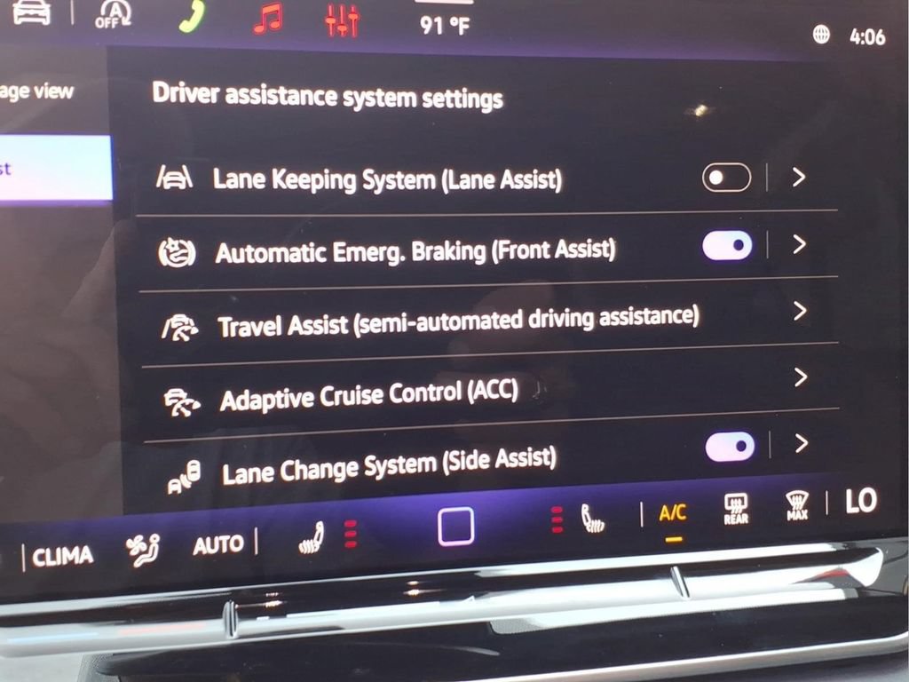 Certified 2026 Volkswagen Tiguan SE R-Line FWD image 12