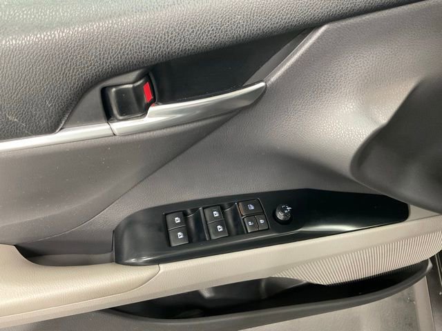Used 2020 Toyota Camry LE w/ Carpet Mat Package image 29