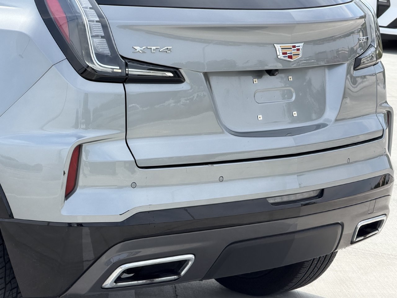 Used 2024 Cadillac XT4 Sport FWD image 7