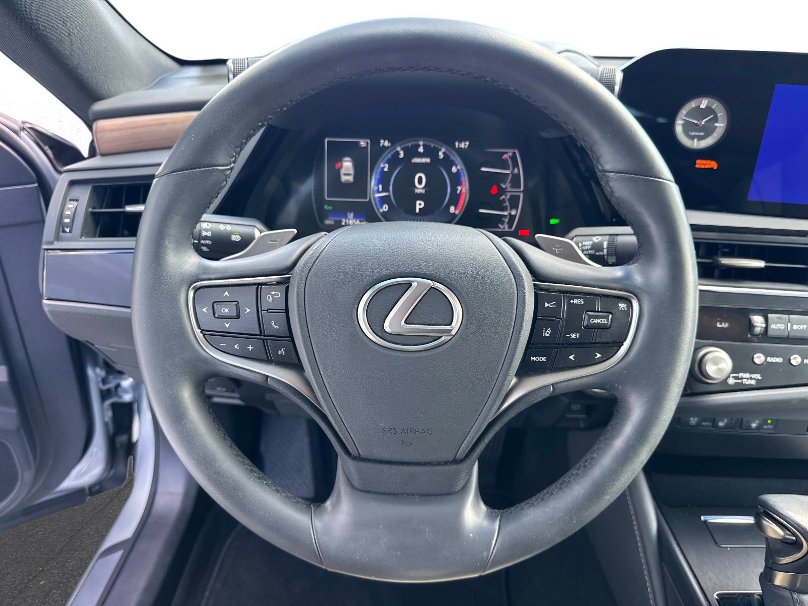 Certified 2024 Lexus ES 350 w/ Premium Package FWD image 27