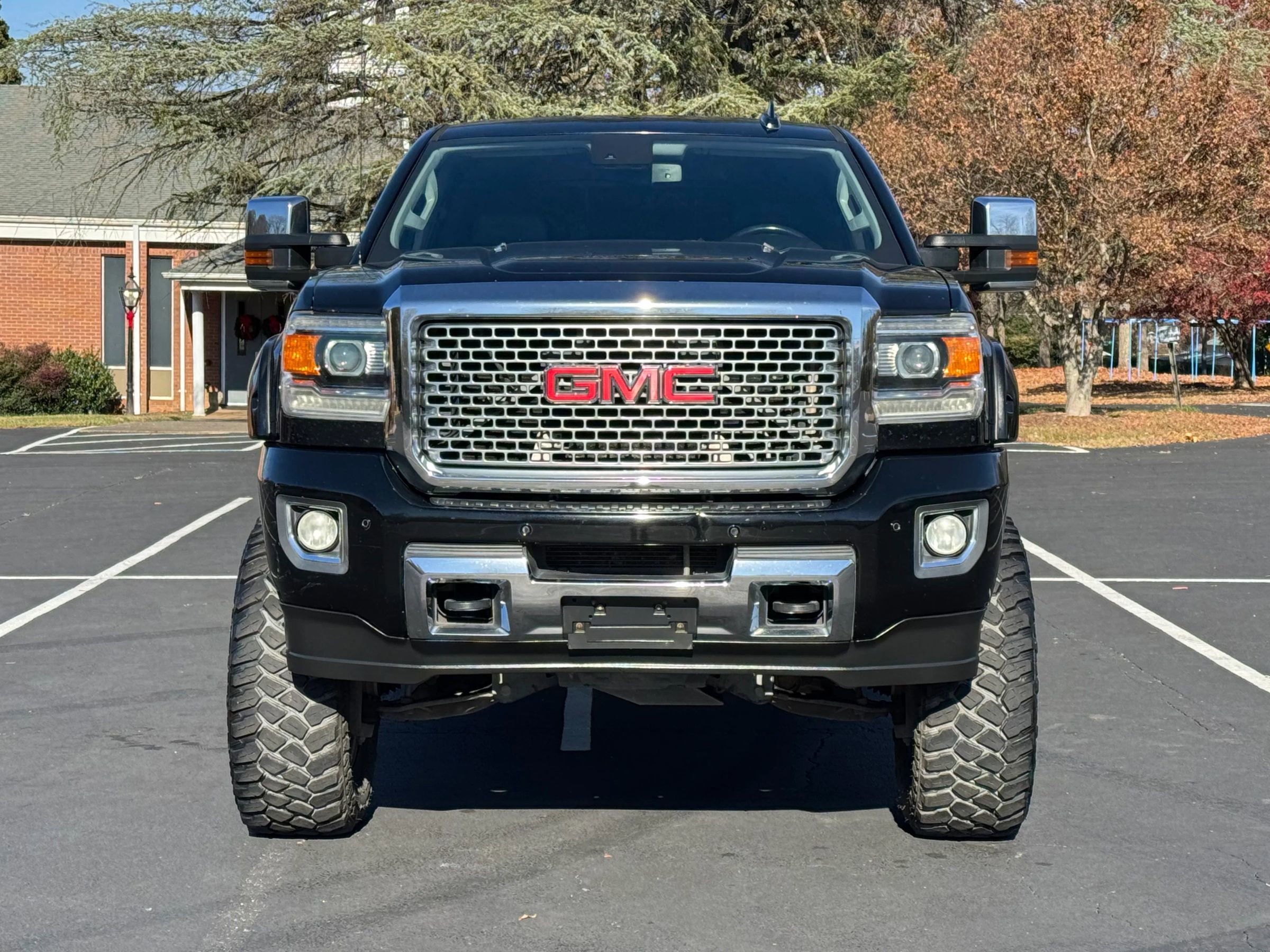 Used 2016 GMC Sierra 2500 Denali w/ Duramax Plus Package AWD/4WD image 3