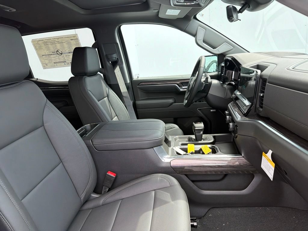 New 2026 Chevrolet Silverado 1500 LTZ w/ LTZ Premium Package AWD/4WD image 6