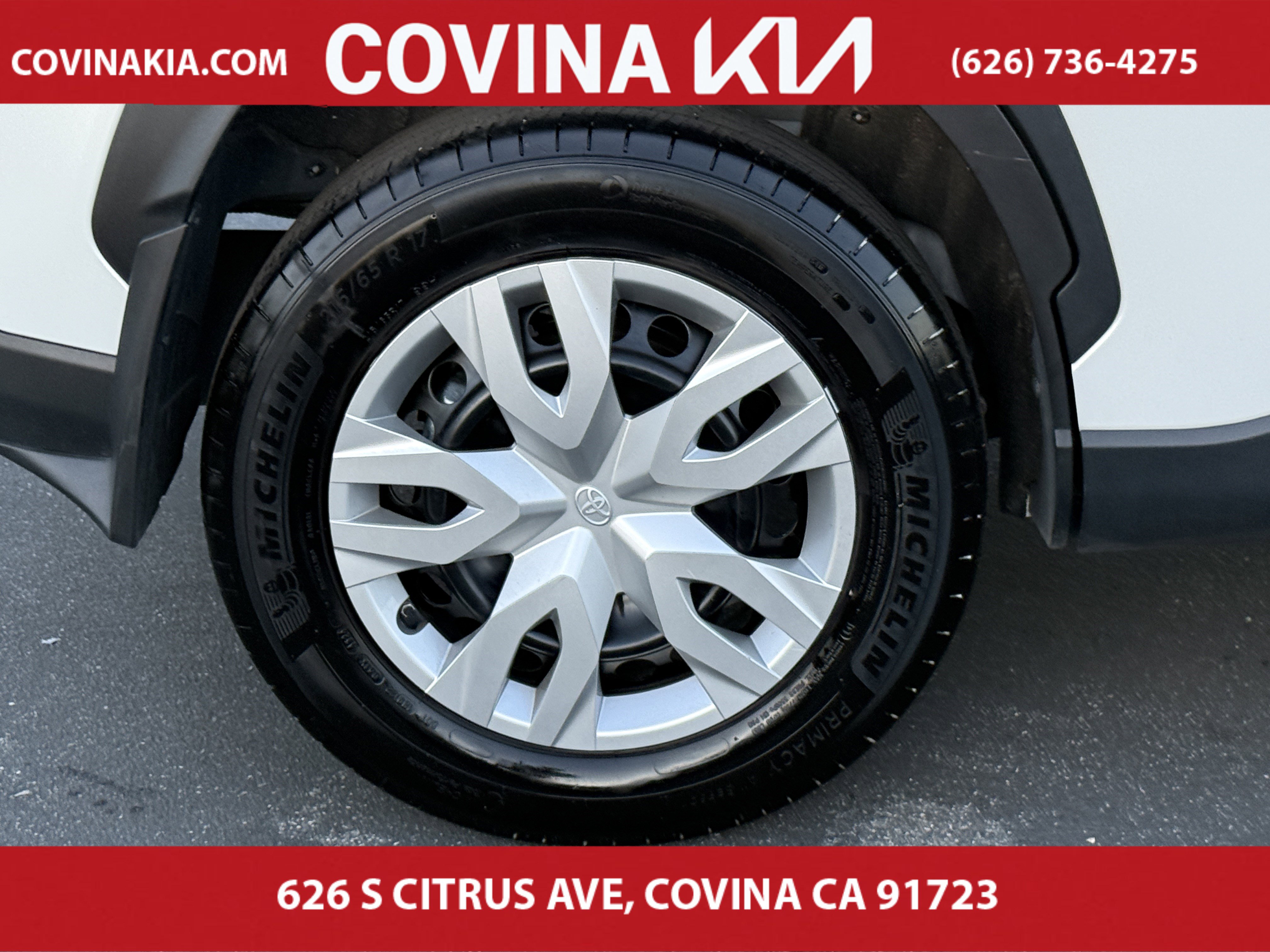 Used 2024 Toyota Corolla Cross L image 10