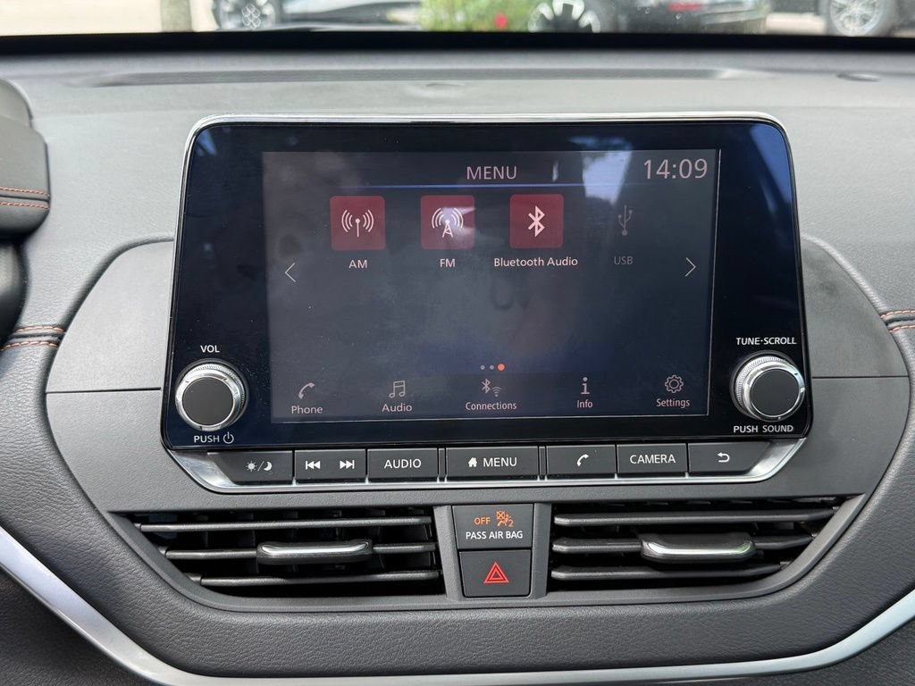 Used 2019 Nissan Altima 2.5 SR FWD image 16