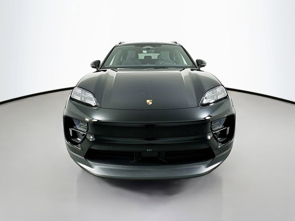 Used 2025 Porsche Macan 4S Electric image 6