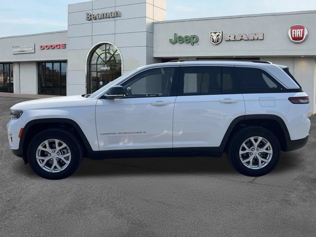 Used 2023 Jeep Grand Cherokee Limited AWD/4WD image 4