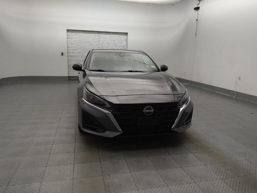 Used 2024 Nissan Altima 2.5 S FWD image 14
