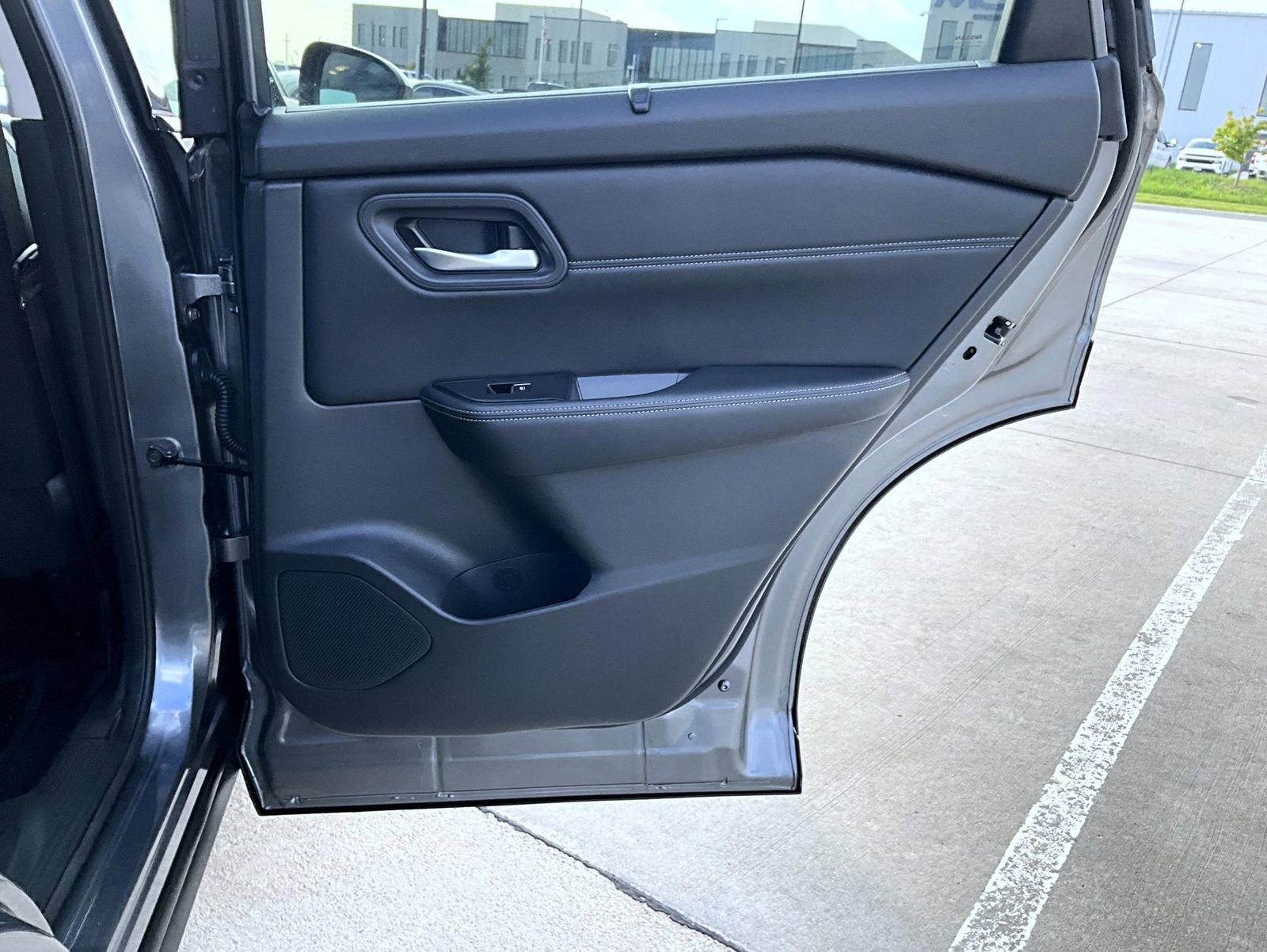 Certified 2024 Nissan Rogue SL w/ SL Premium Package image 18