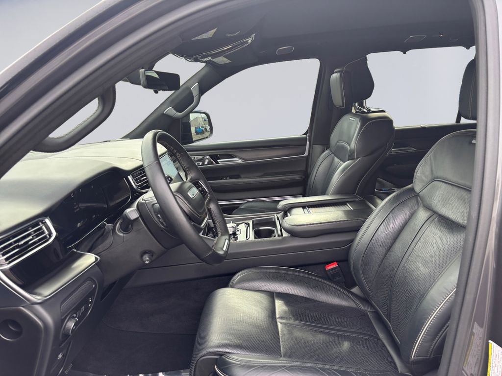 Used 2024 Jeep Grand Wagoneer L Series II w/ Quick Order Packagew 28T image 12