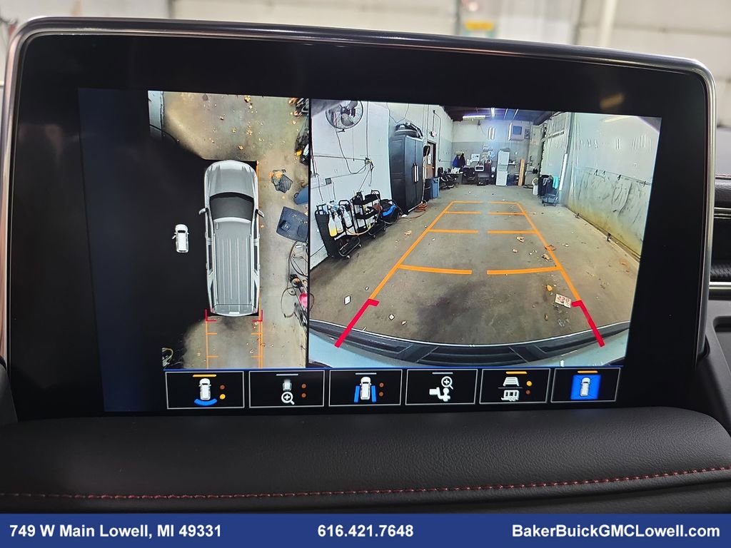 Used 2024 Chevrolet Suburban RST w/ Luxury Package image 23