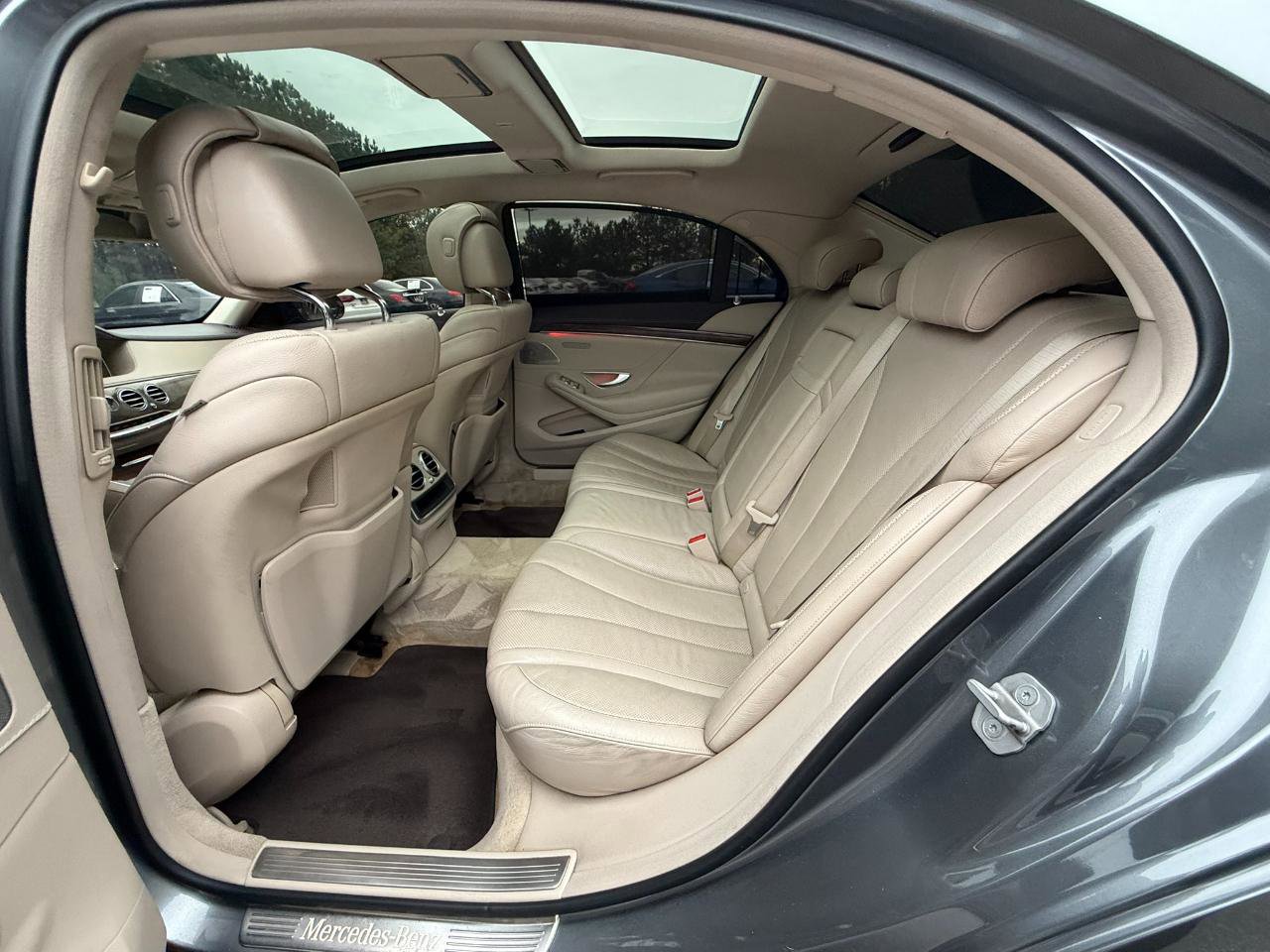 Used 2017 Mercedes-Benz S 550 Sedan image 11