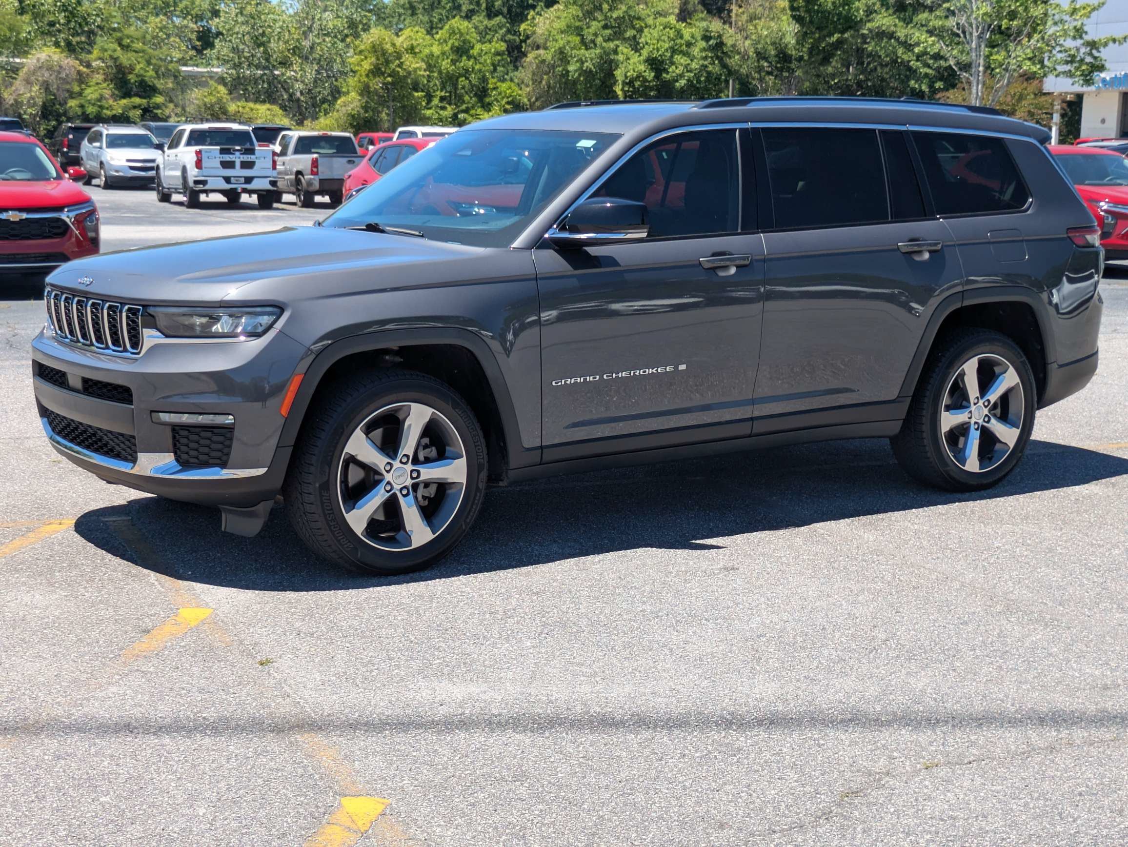 Used 2021 Jeep Grand Cherokee L Limited RWD image 8