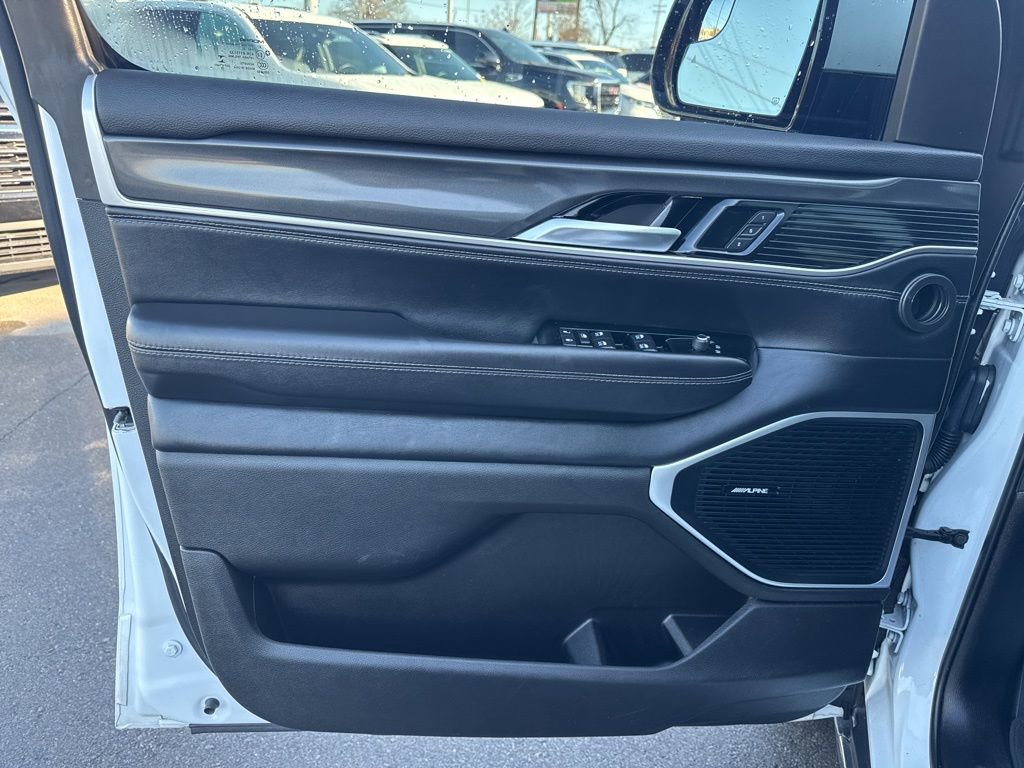 Used 2022 Jeep Wagoneer Series I w/ Premium Group I image 10