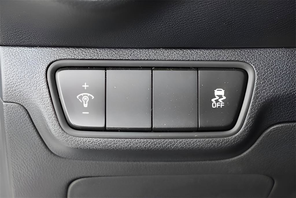 Certified 2024 Kia Forte LX image 18