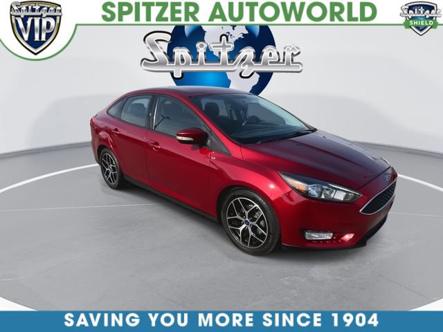Used 2017 Ford Focus SEL image 2