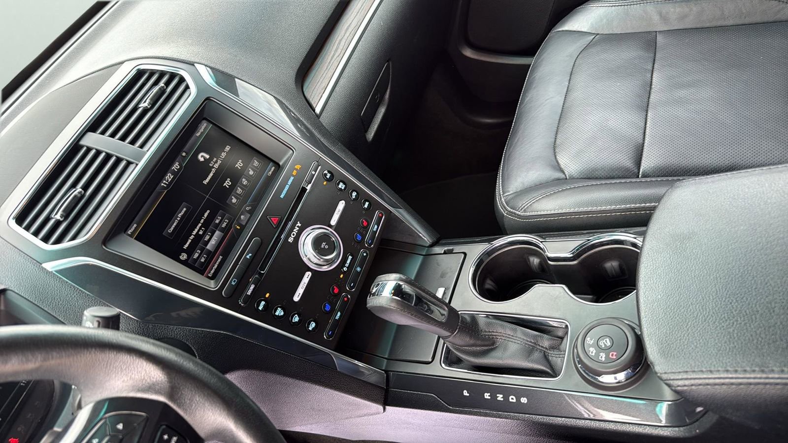 Used 2016 Ford Explorer Limited image 21