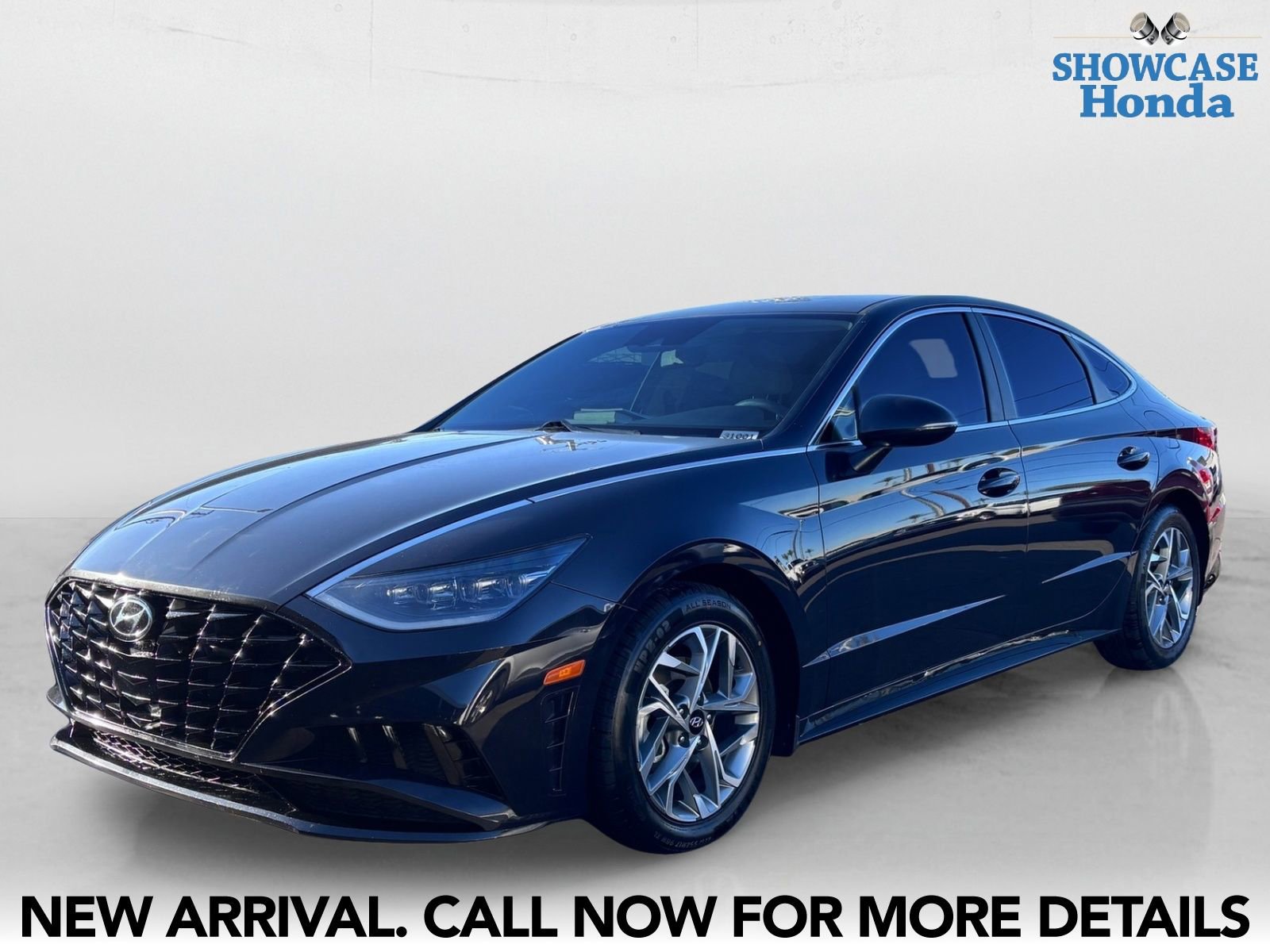 Used 2023 Hyundai Sonata SEL FWD image 2