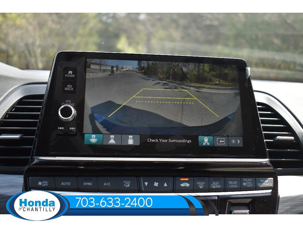 New 2026 Honda Odyssey Touring image 15