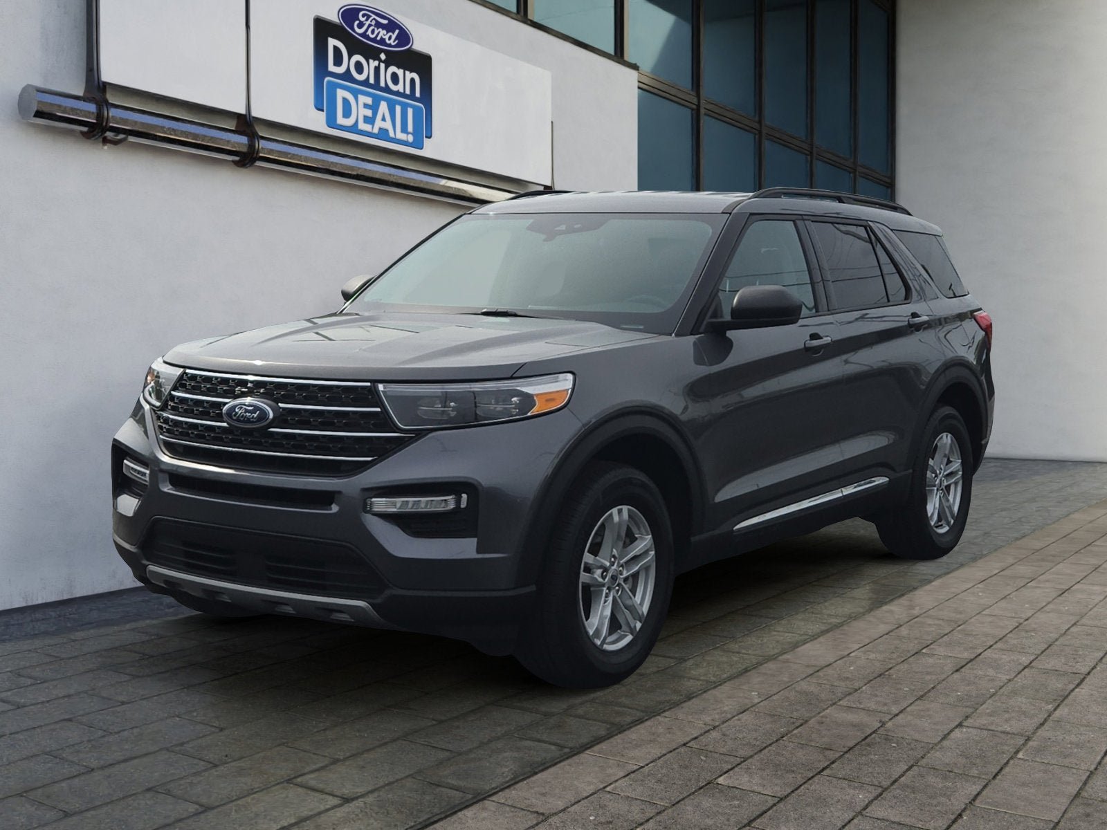 Certified 2023 Ford Explorer XLT w/ Equipment Group 202A AWD/4WD image 7