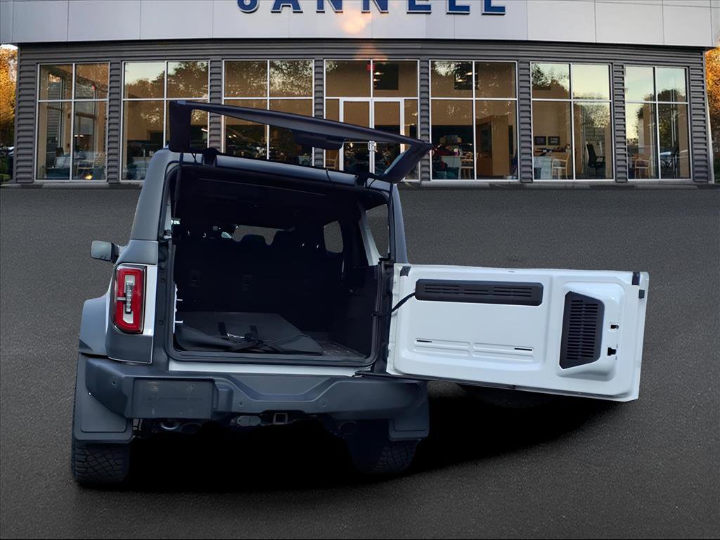Used 2023 Ford Bronco Wildtrak image 9
