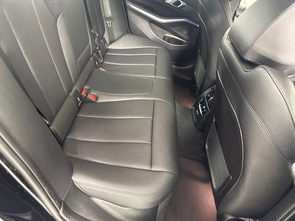 Used 2021 BMW 330i Sedan w/ M Sport Package image 25