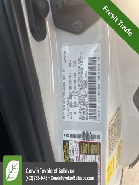 Used 2016 Toyota Tacoma SR image 15