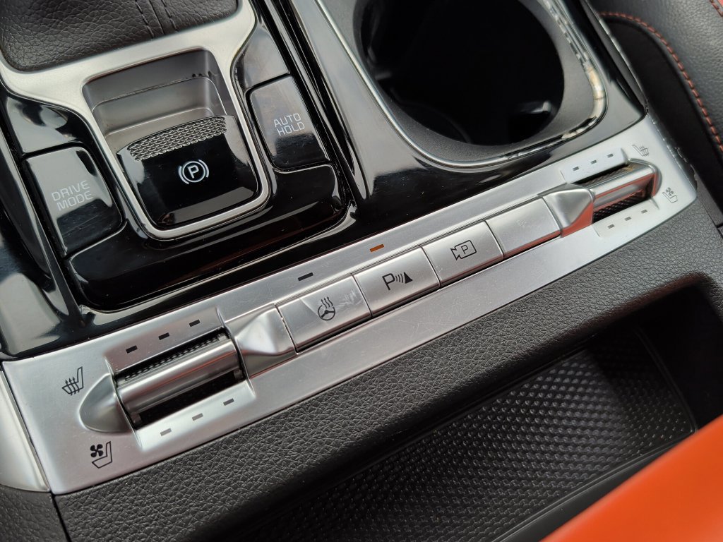Used 2023 Kia Carnival SX Prestige FWD image 26