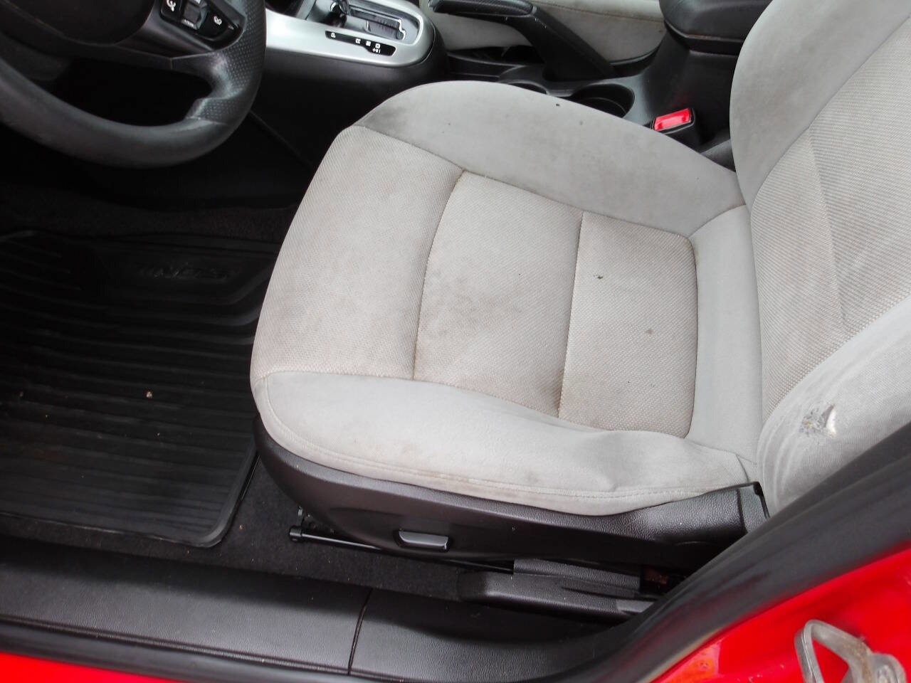 Used 2015 Chevrolet Cruze LT image 18