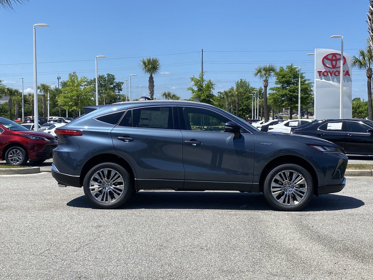 Used 2021 Toyota Venza Limited AWD/4WD image 3