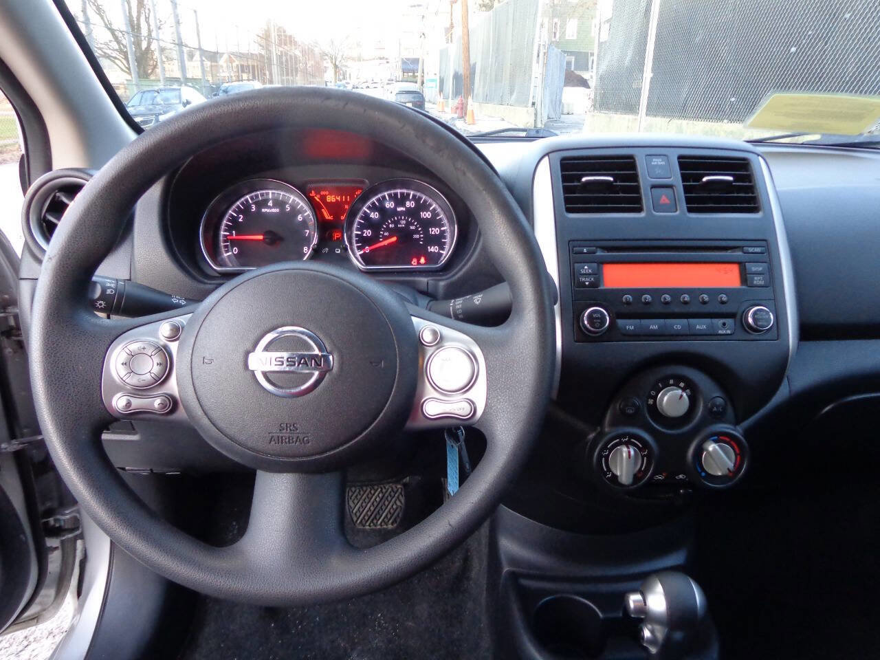 Used 2014 Nissan Versa SV w/ Convenience Package image 20