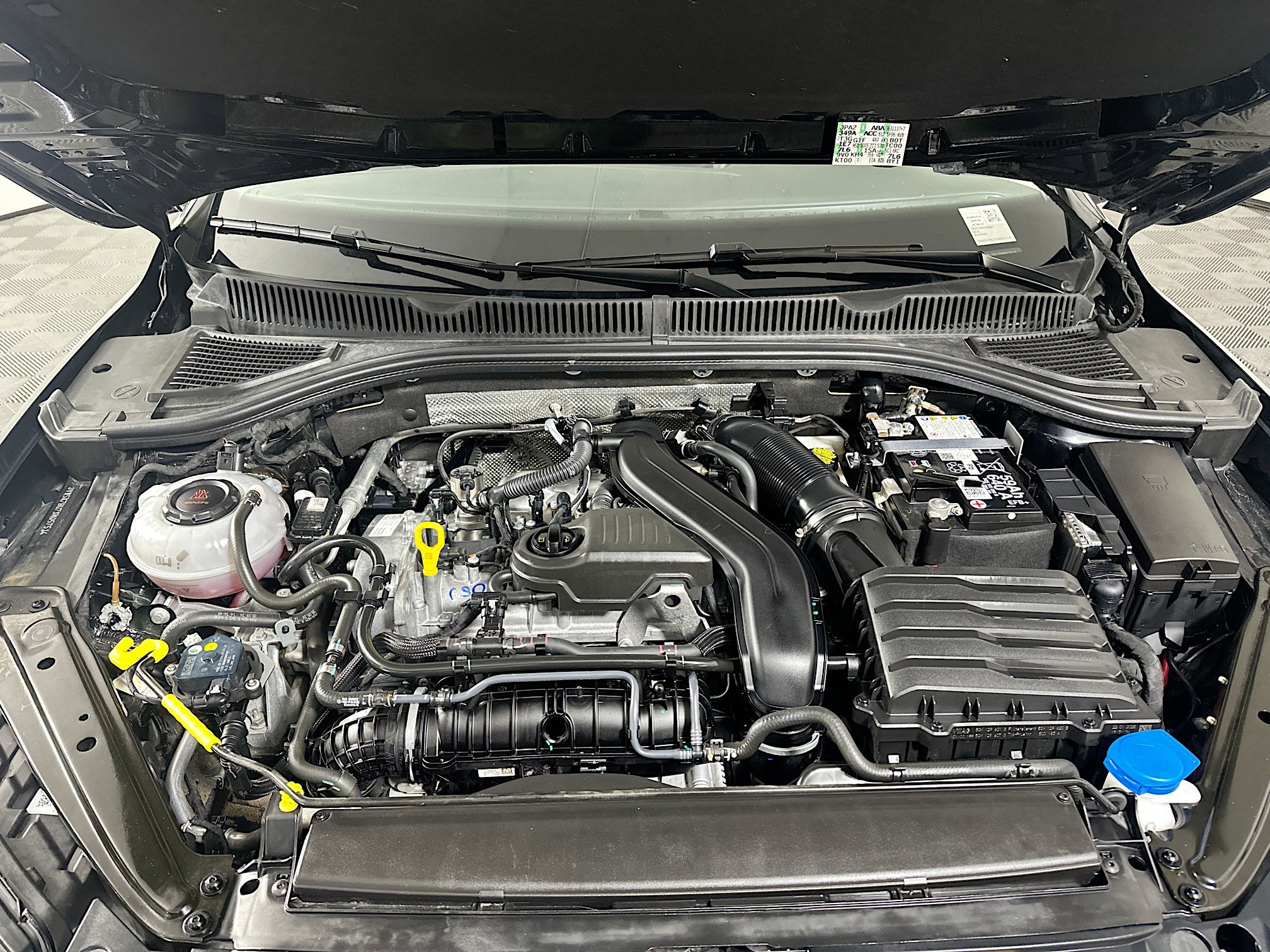 Used 2025 Volkswagen Jetta S image 32