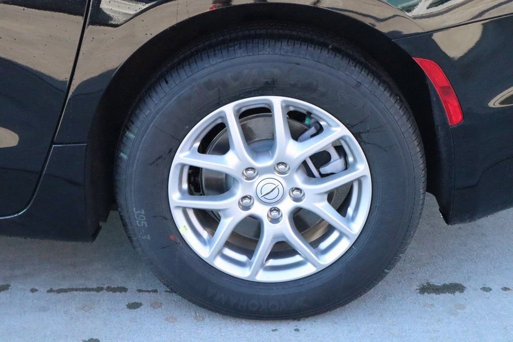 New 2026 Chrysler Pacifica Select FWD image 19