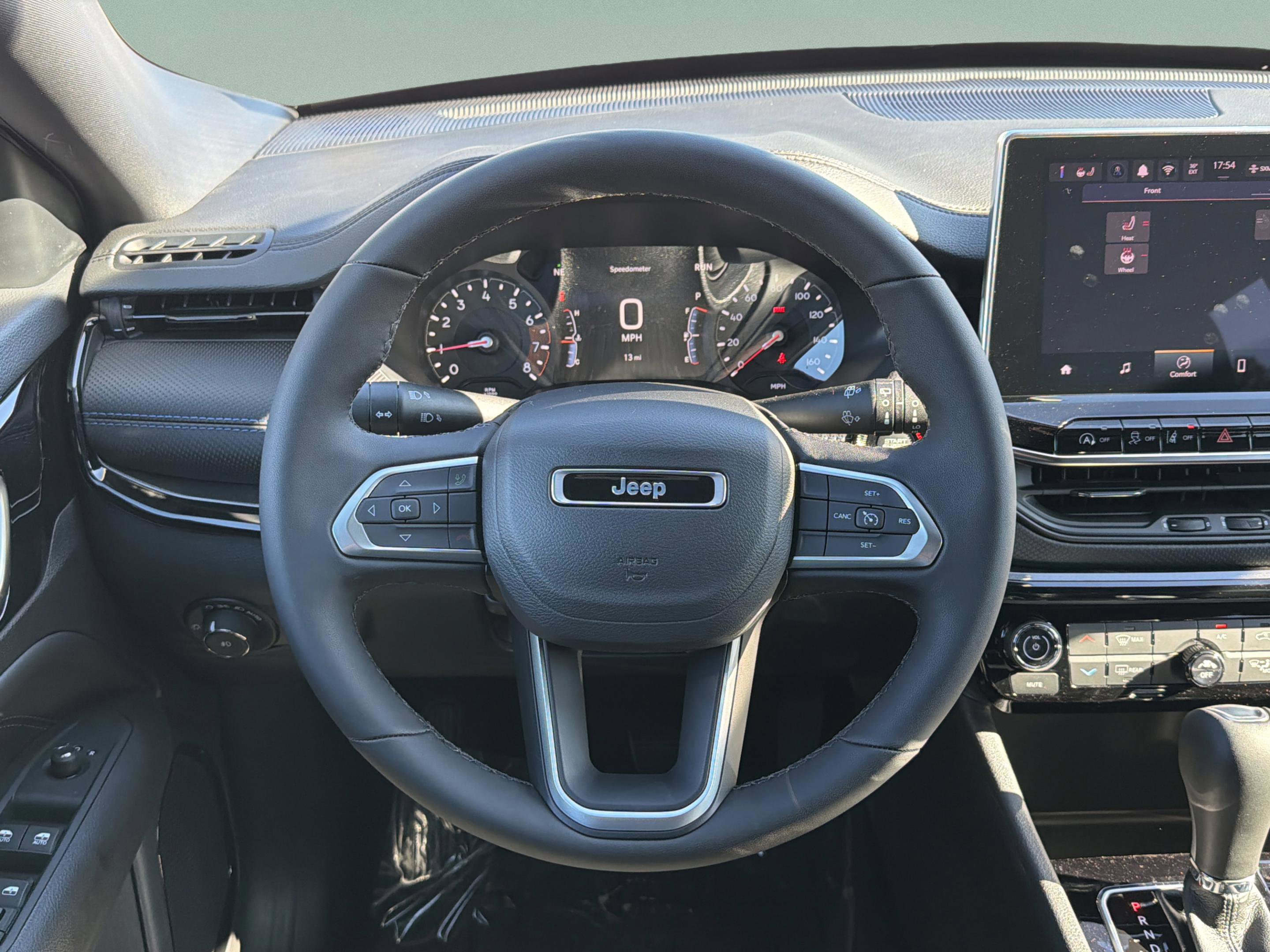 New 2026 Jeep Compass Latitude image 10