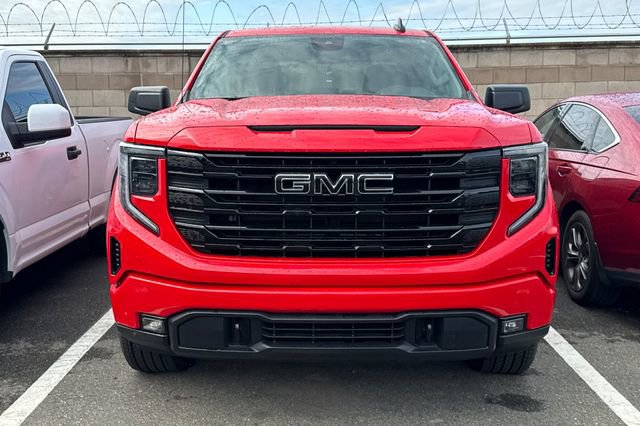 Used 2025 GMC Sierra 1500 Elevation w/ LPO, Elevation Black Package AWD/4WD image 3