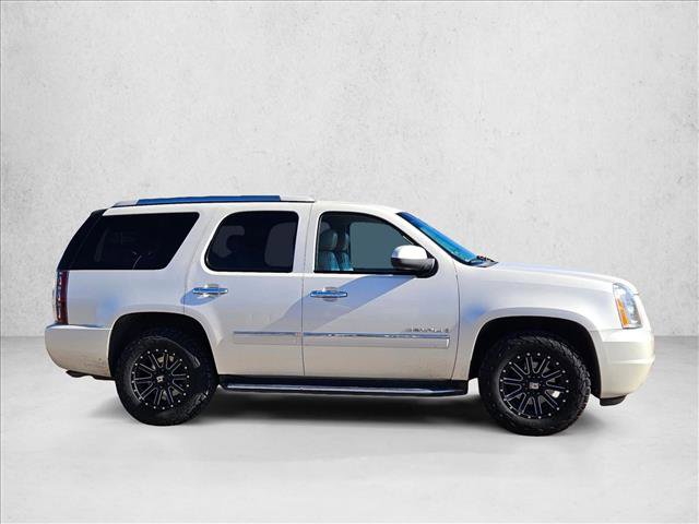 Used 2009 GMC Yukon Denali image 4