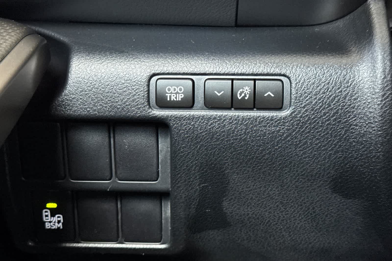 Used 2014 Lexus IS 350 w/ F Sport Package RWD image 29